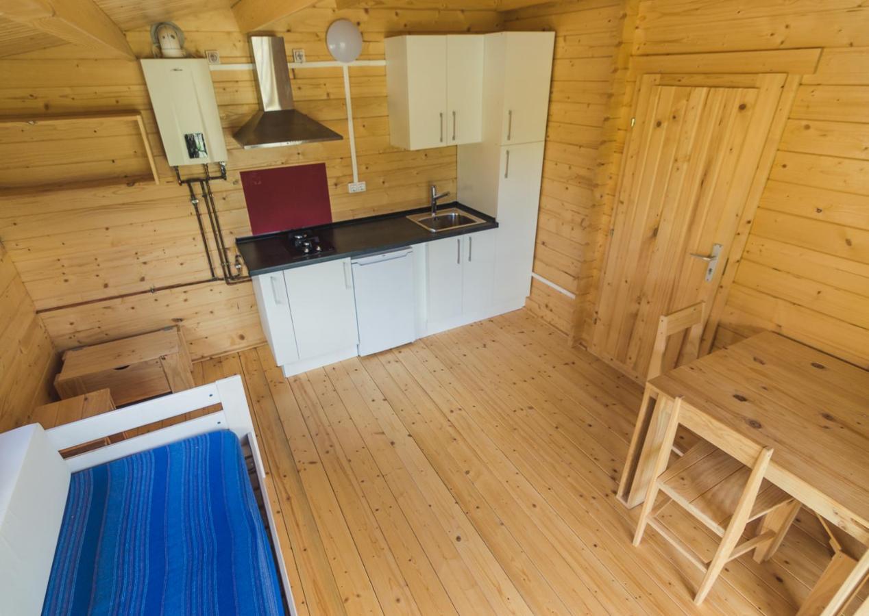 Albergue Restaurante De Artieda Экстерьер фото
