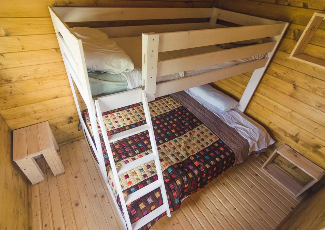 Albergue Restaurante De Artieda Экстерьер фото
