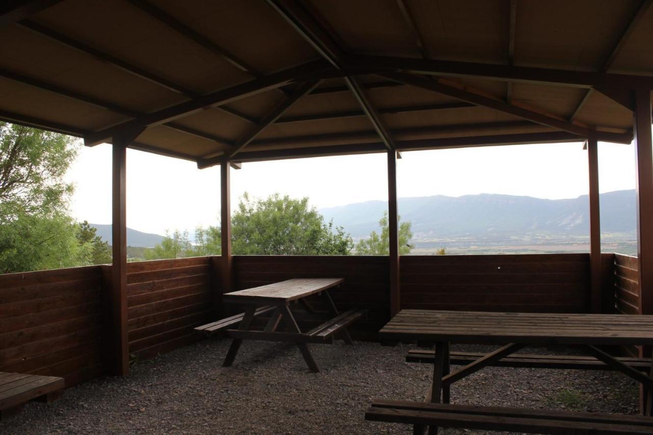 Albergue Restaurante De Artieda Экстерьер фото